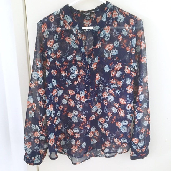 🌹3 for one🌹Sheer floral blouse - Picture 1 of 5